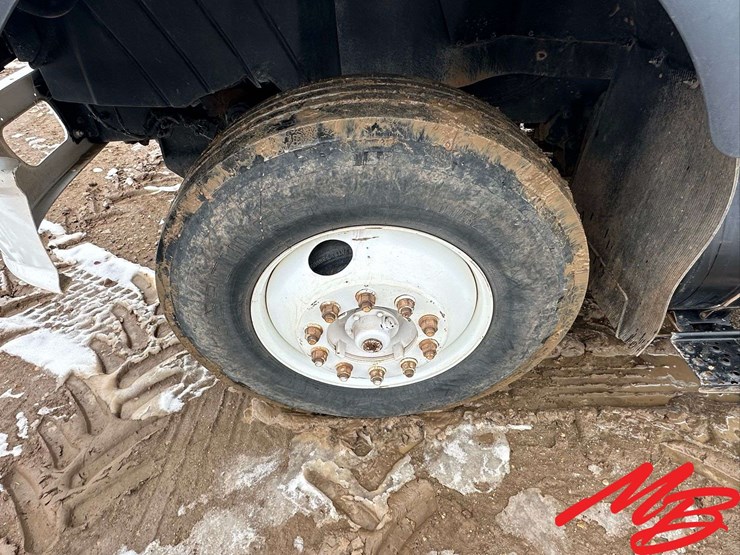 2004-international-7600-image-9