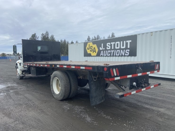 2005-international-durastar-4200-image-3