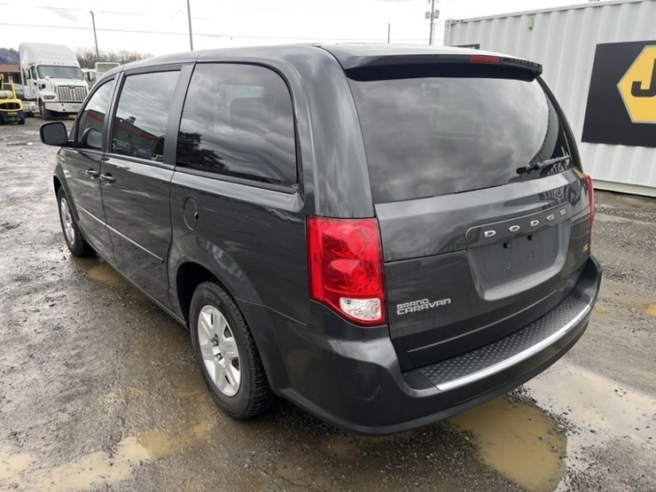 2012-dodge-grand-caravan-image-6