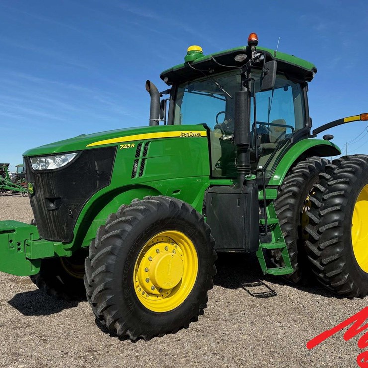 2011 JOHN DEERE 7215R