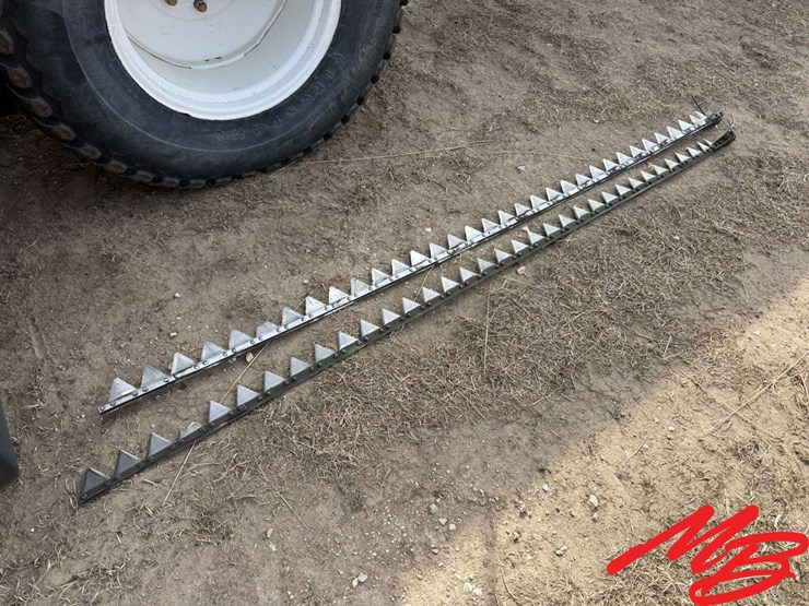 hesston-8450-image-33