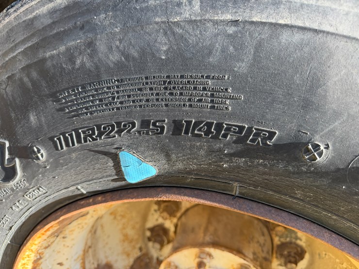 #42453-•-1996-freightliner-daycab-truck-tractor-vin:-1fupdcxb8th744360-image-5