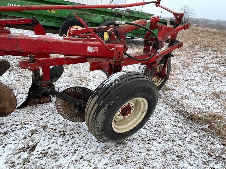 2004-international-720-image-21