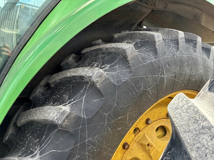 2004-john-deere-8320-image-40