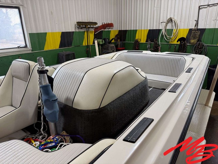 1993-chevrolet-350-image-21