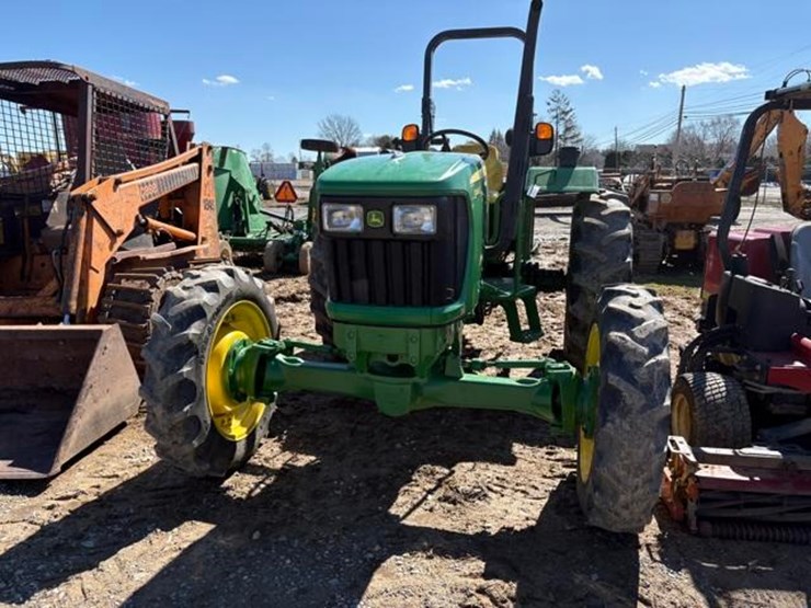 john-deere-5045e-image-3