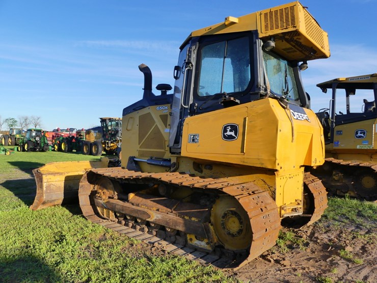 2018-deere-650k-lgp-image-4