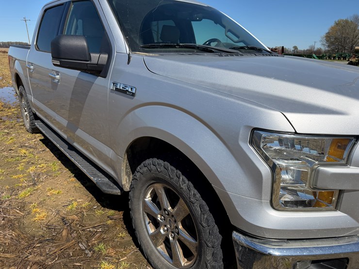 2017-ford-f150-image-28