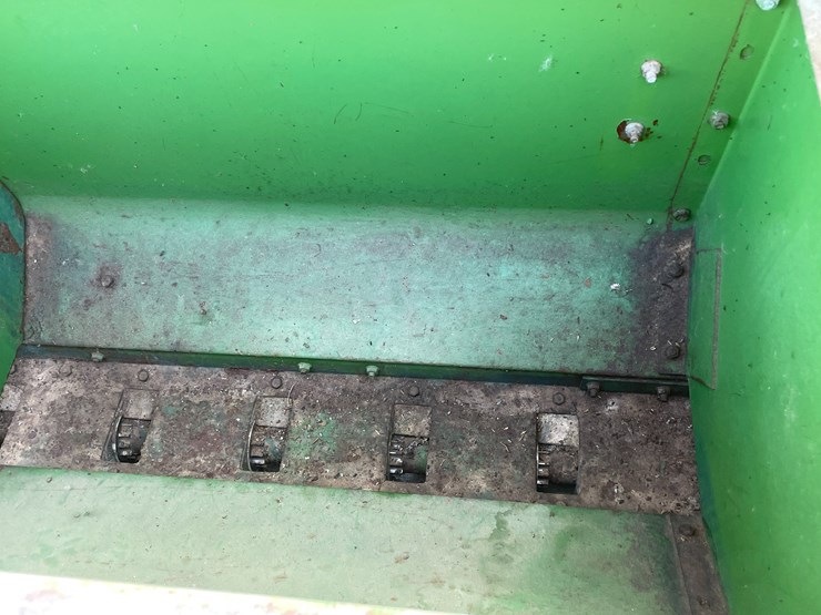 john-deere-8200-image-34