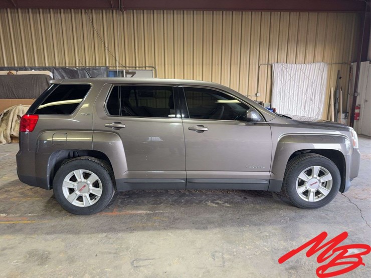 2010-gmc-terrain-sle-image-4