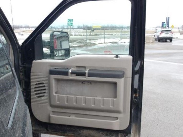 2010-ford-f250-xlt-image-35