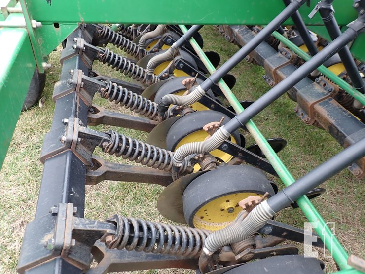 john-deere-750-image-14