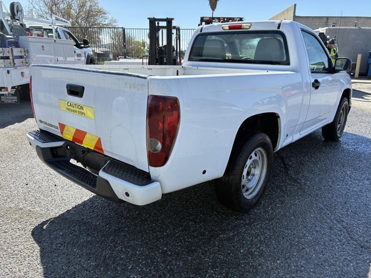2011-chevrolet-colorado-image-3