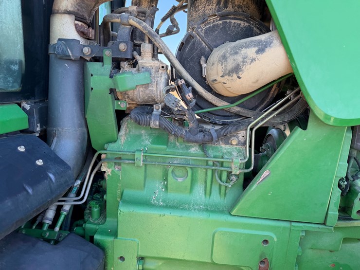 2010-john-deere-8270r-image-59