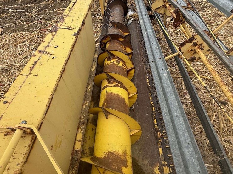 new-holland-960-image-17