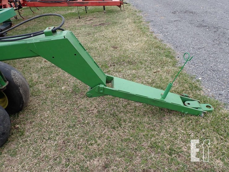 john-deere-750-image-4