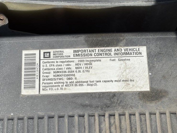 2009-chevrolet-silverado-3500hd-image-8