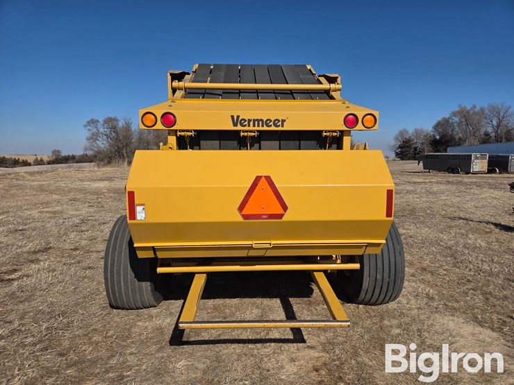 2014-vermeer-605-image-6