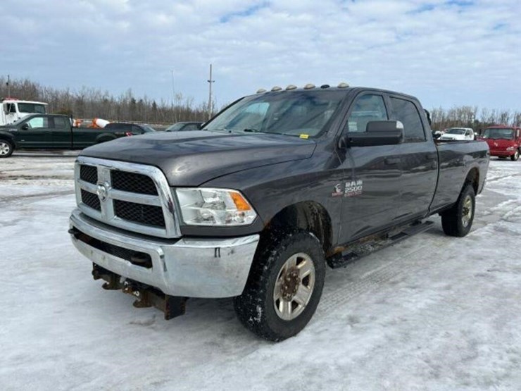 2014-ram-2500-hd-image-1