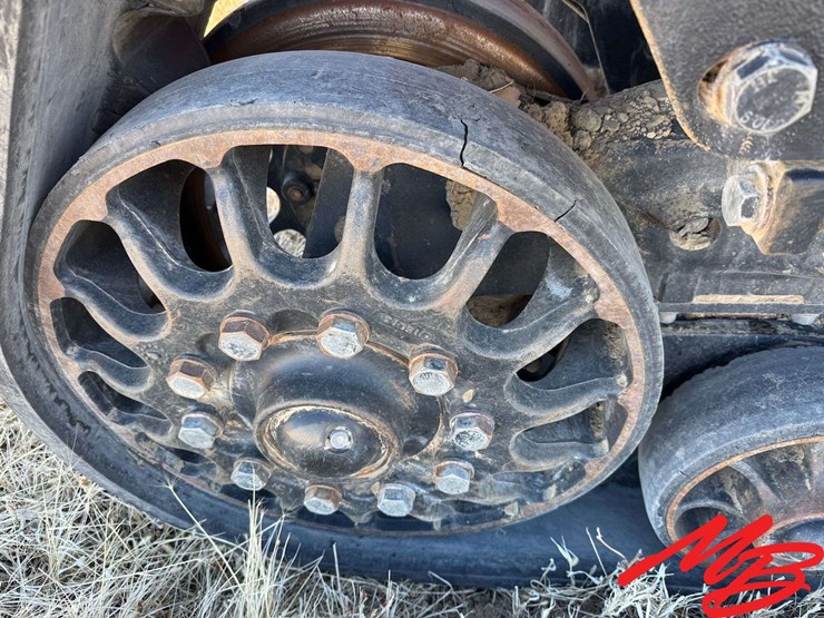 2014-case-ih-400-image-37