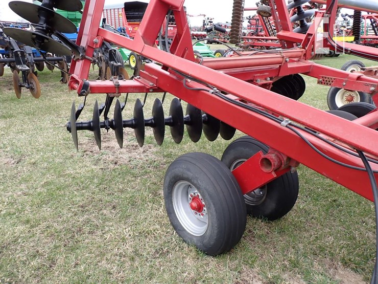 case-ih-3900-image-6