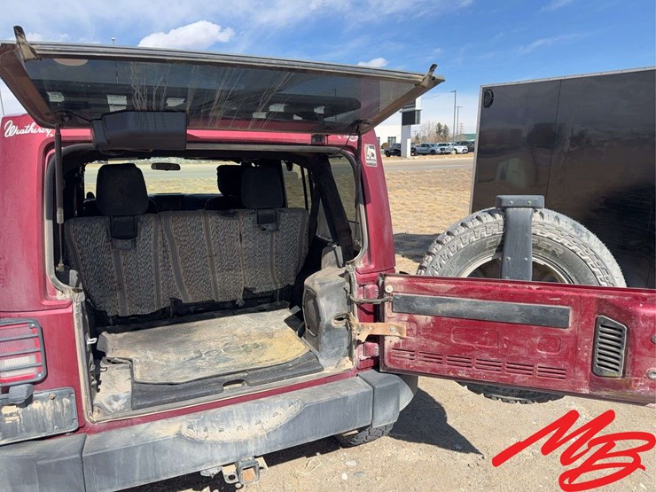 2012-jeep-wrangler-image-44