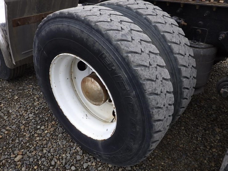 2016-international-prostar-image-36