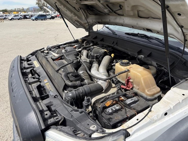 2012-ford-f550-image-6