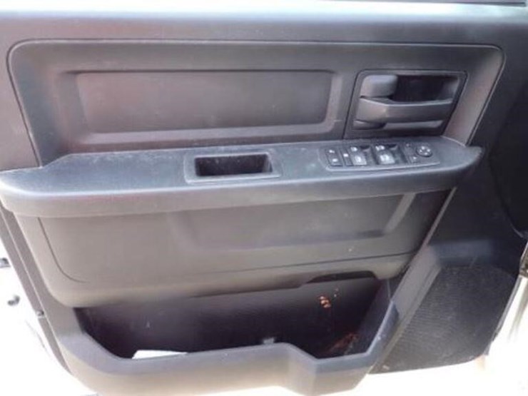 2018-dodge-1500-image-13