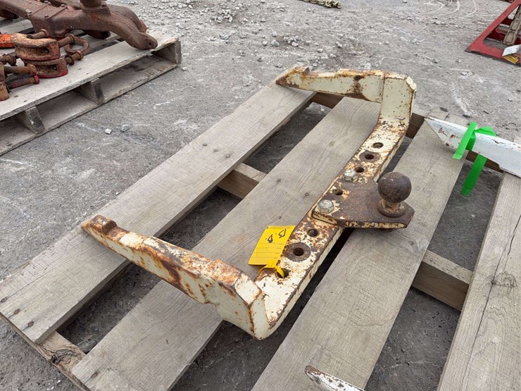 (2)-international-fast-hitch-image-9