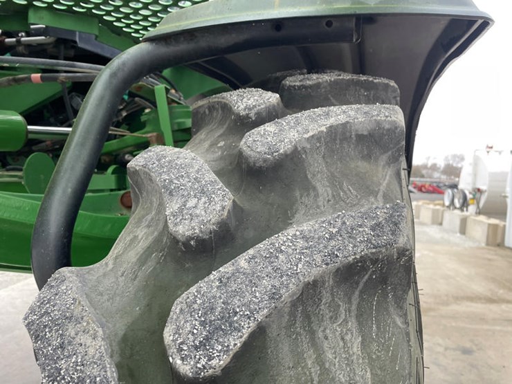 2018-john-deere-r4045-image-44