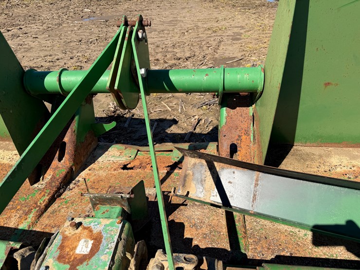 john-deere-14-image-19