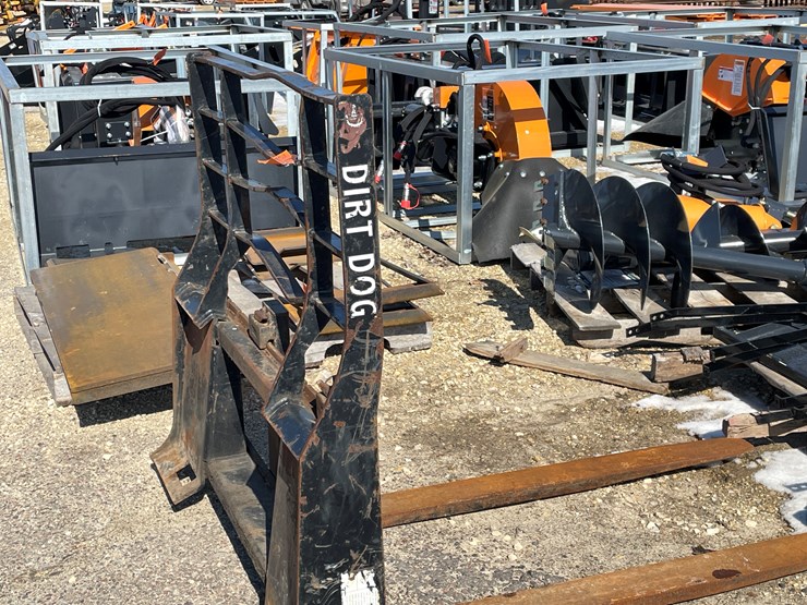 #2348-•-dirt-dog-skid-steer-pallet-forks-image-9