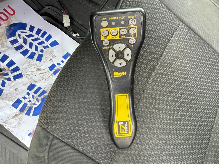 2020-chevrolet-2500hd-image-41