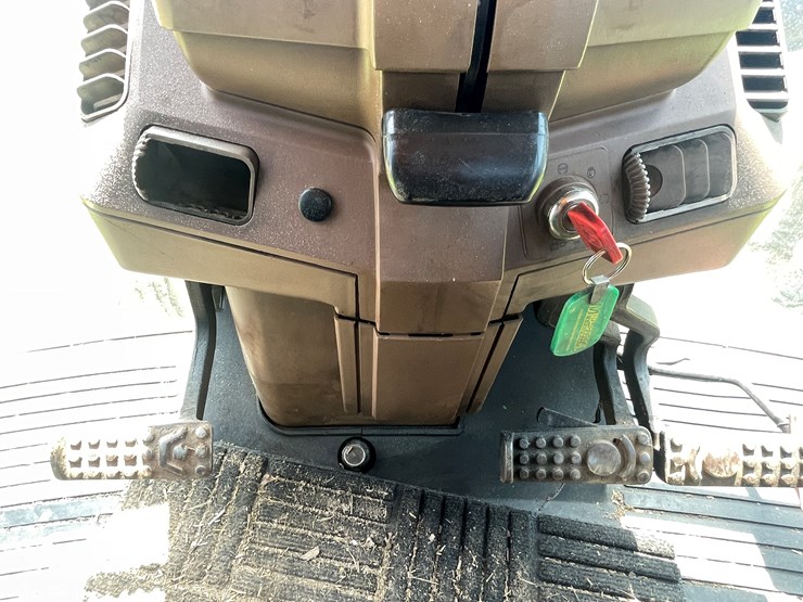 john-deere-7600-image-21