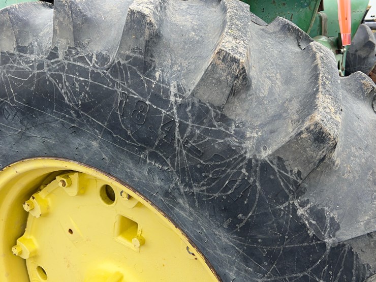 1961-john-deere-4010-image-27