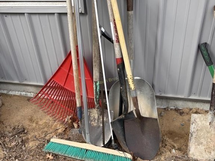 misc-yard-tools-image-3