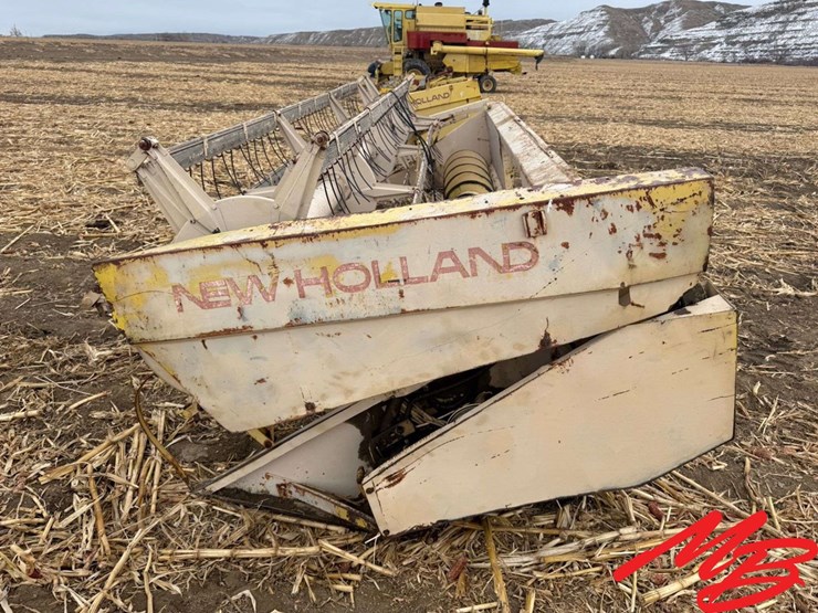 new-holland-960-image-8