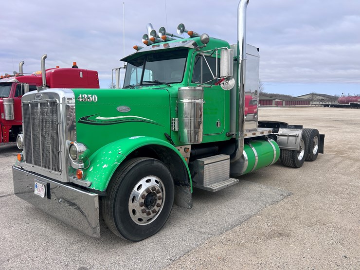 1999-peterbilt-379-image-1