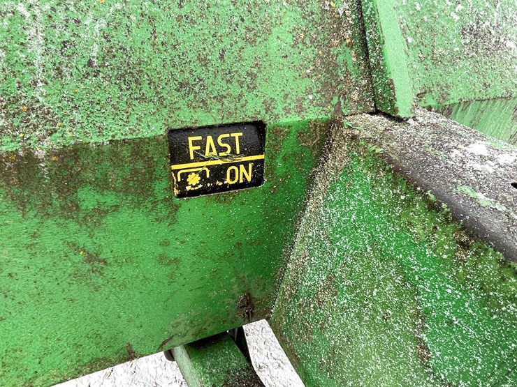 john-deere-680-image-36