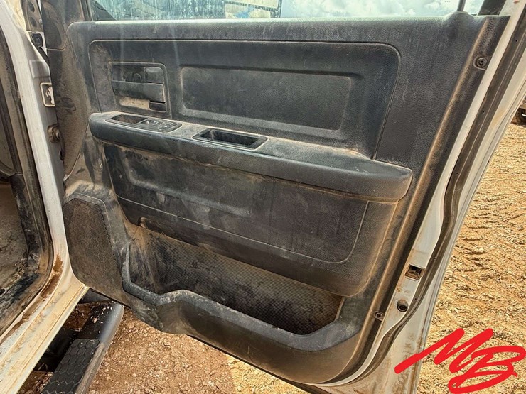 2014-ram-5500-hd-image-24