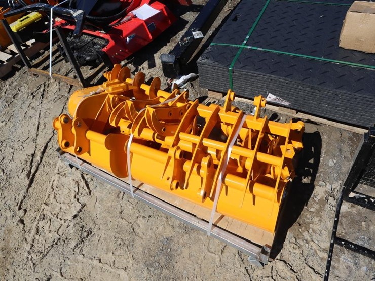 giyi-excavator-attachment-kit-image-2