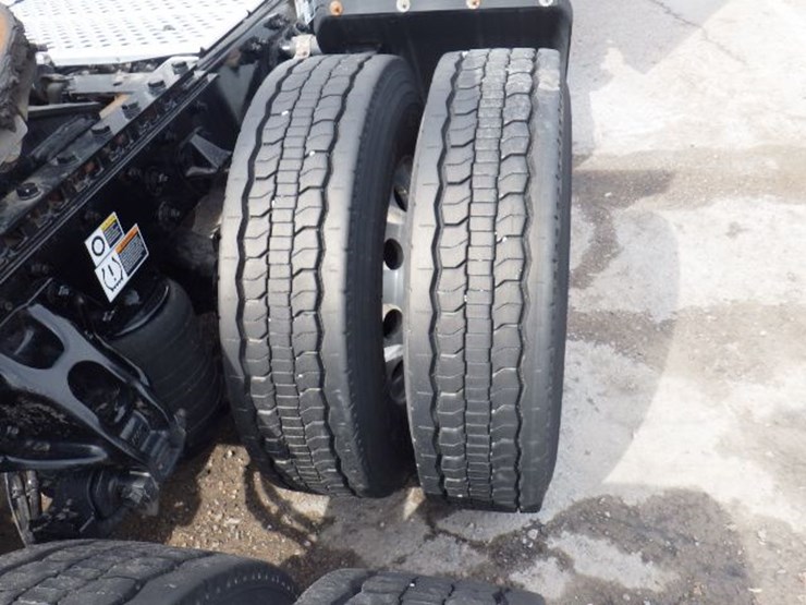 2024-kenworth-t680-image-7