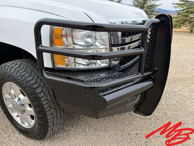 2014-chevrolet-silverado-2500-image-36