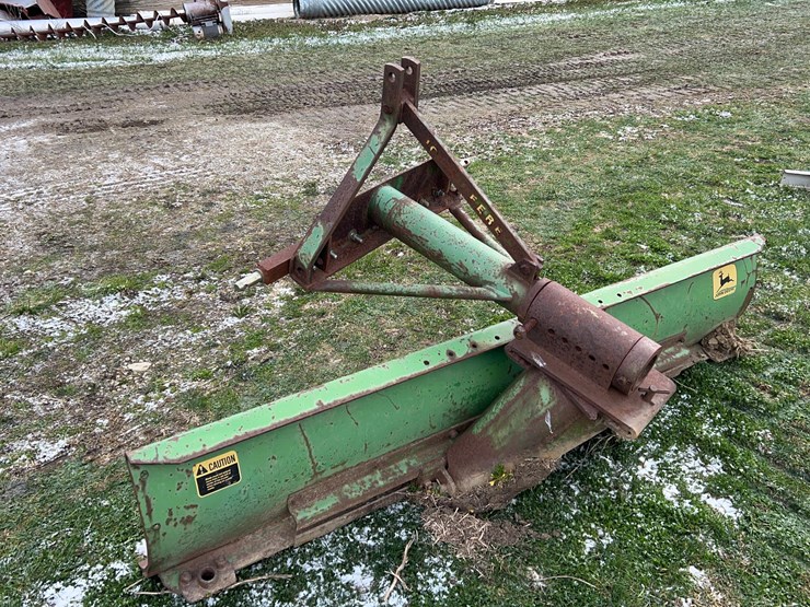 john-deere-7-image-3