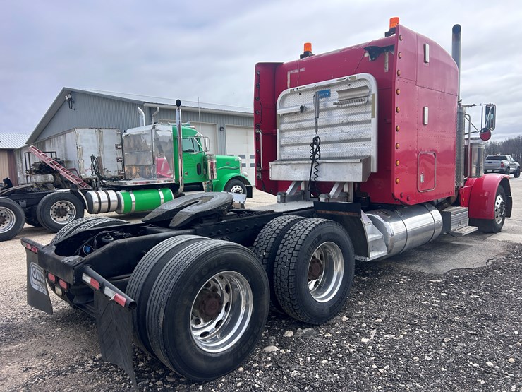 1998-peterbilt-379-image-5
