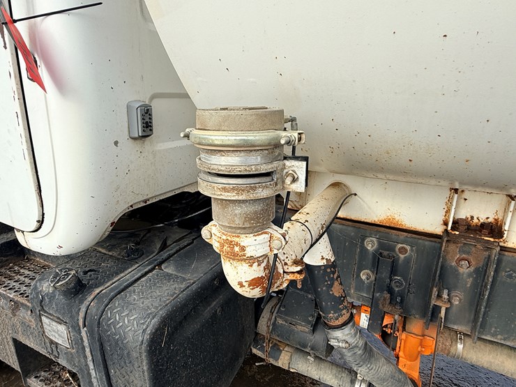 1988-mack-dm690s-image-18