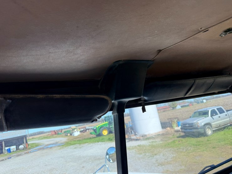 #42453-•-1996-freightliner-daycab-truck-tractor-vin:-1fupdcxb8th744360-image-66