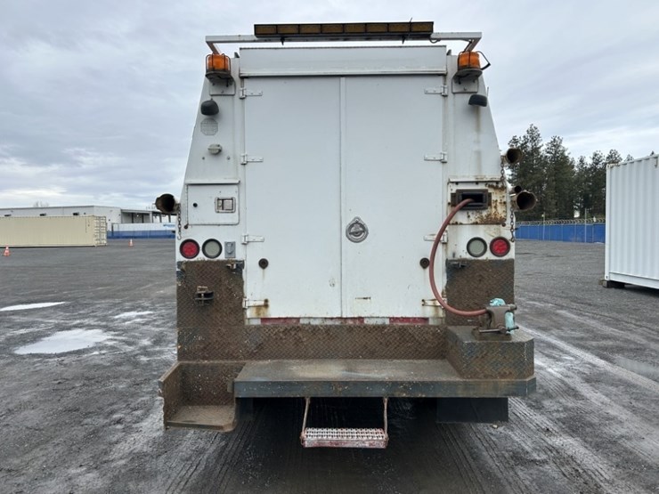 2010-ford-f550-xl-sd-image-4