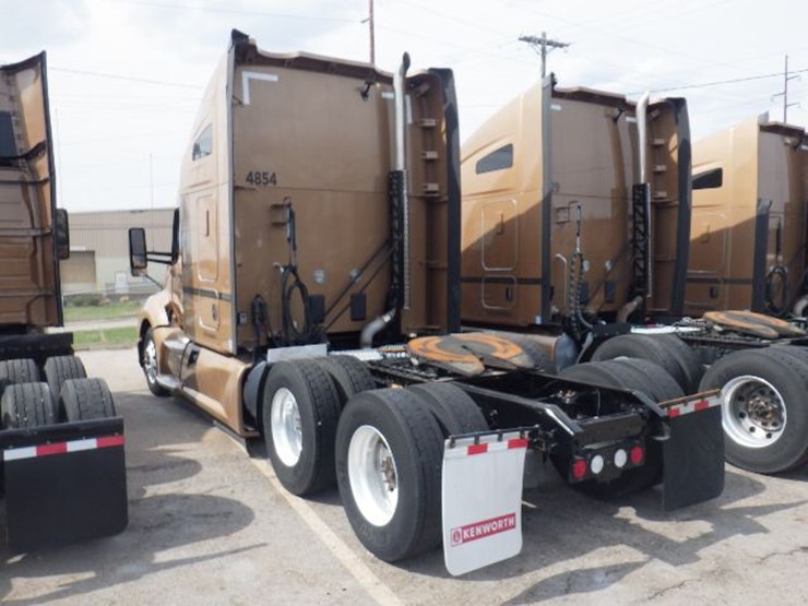 2022-kenworth-t680-image-14